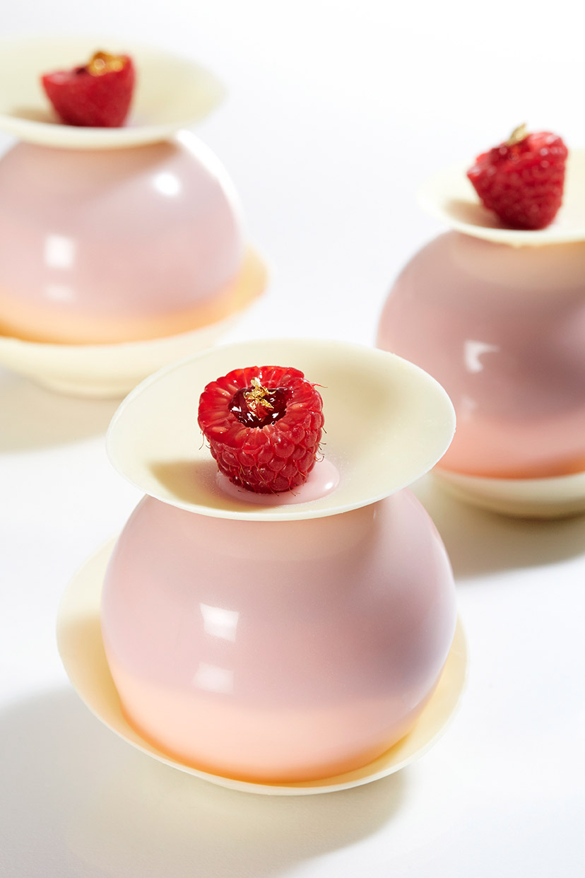 Entremets Framboise Creme Fleur D Oranger Et Biscuit Madeleine Puratos Entremets Framboise Creme Fleur D Oranger Et Biscuit Madeleine Puratos