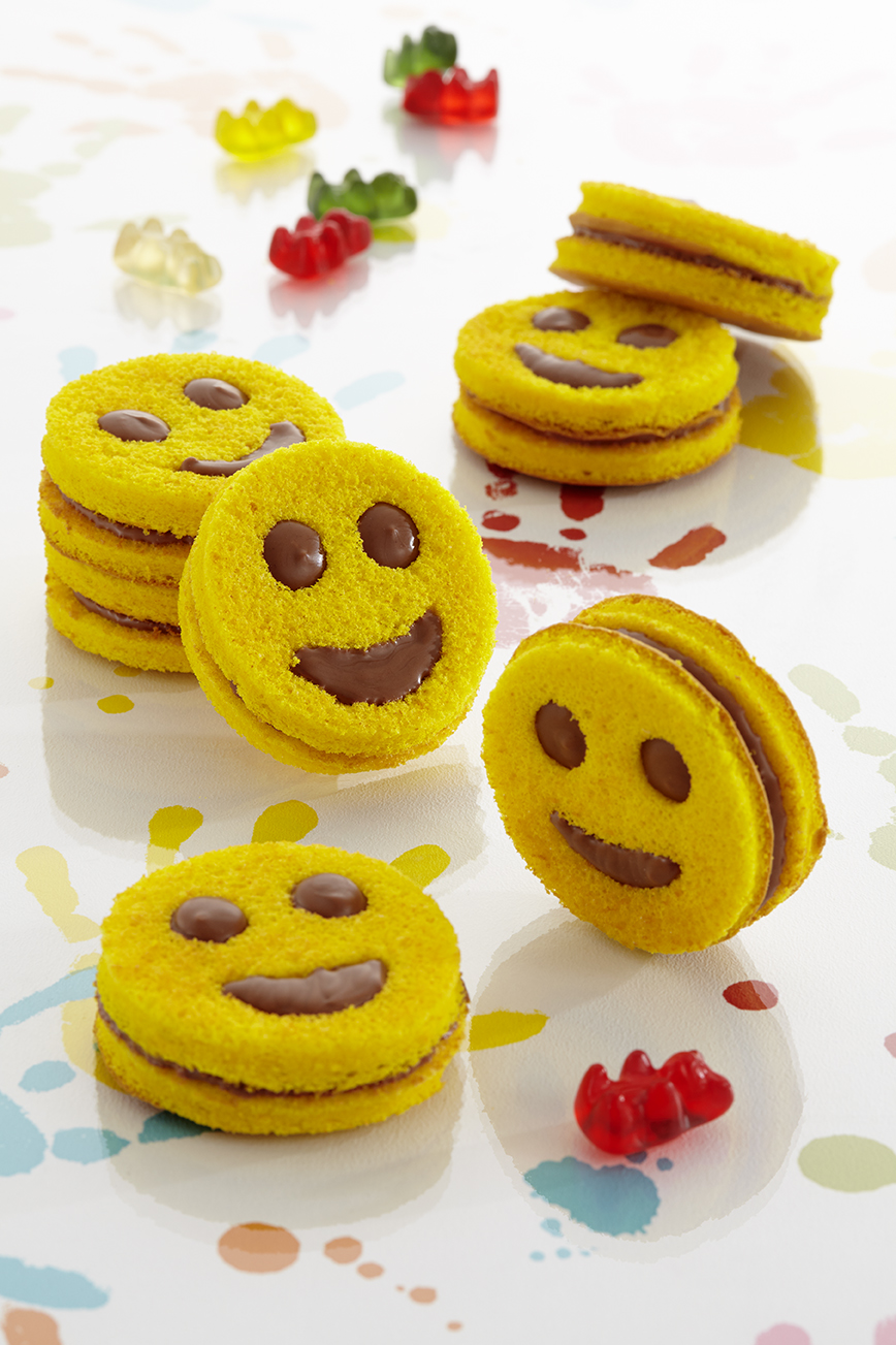 Petits Cakes En Forme De Smiley Puratos