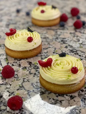 Tarte Crème Légère et Myrtille Citron