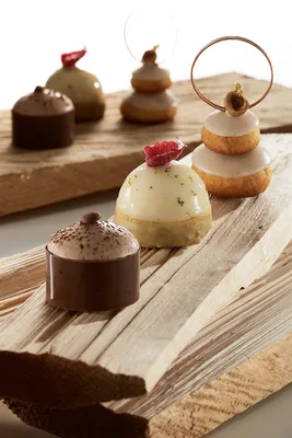 Trio de petits fours frais