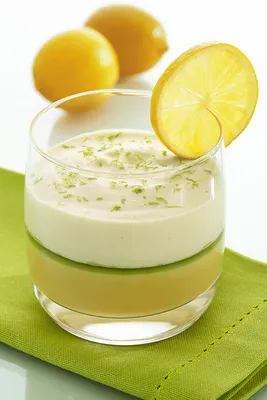Verrine Mojito: mousse de citron et gelée de menthe